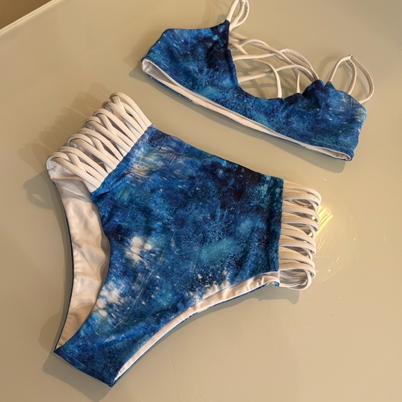 Bikini Beach swim suit - no tags - Picture 1 of 3